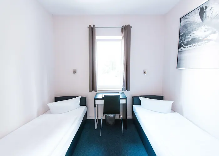 Arcade & Hotel 3*